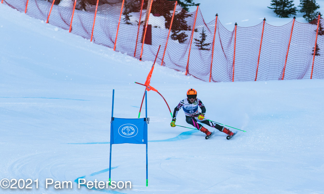 Alpine Gallery Ski and Snowboard Club Vail